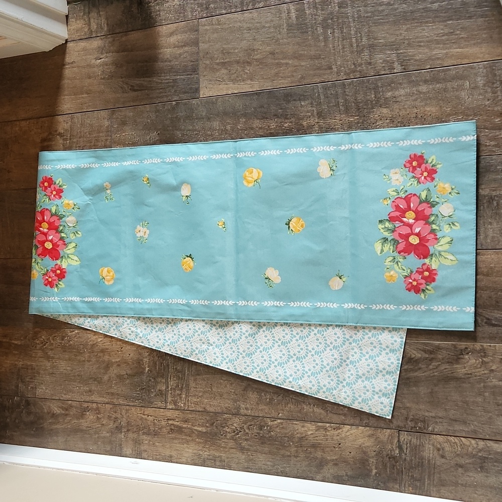 Pioneer Woman Long Table Runner (Beautiful Prints on Both Sides) NWOT